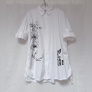 Made in Italy women’ white shirt w black prints,3/4 sleeves.Sz XL,30”long,PTP 26